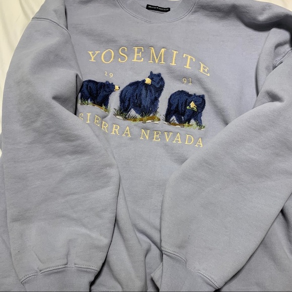 *sold!* BRANDY MELVILLE ERICA NEVADA SWEATSHIRT - Picture 3 of 3